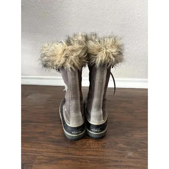 Sorel Joan of Arctic waterproof snow boot w/ faux fur trim, rubber sole, sz 5.5 - Picture 6 of 8
